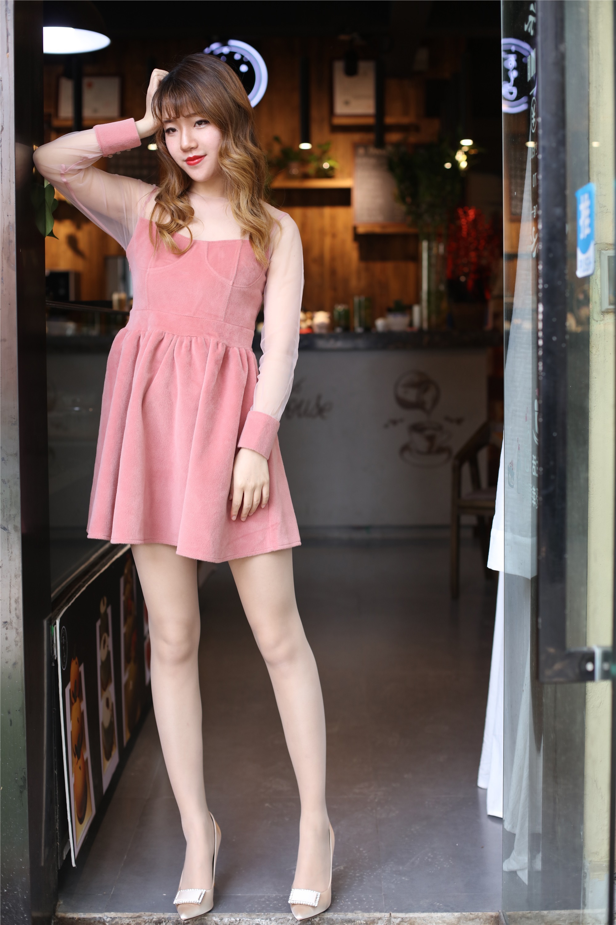 奈丝写真 NO.084 高高-有丝袜没奶茶的下午茶